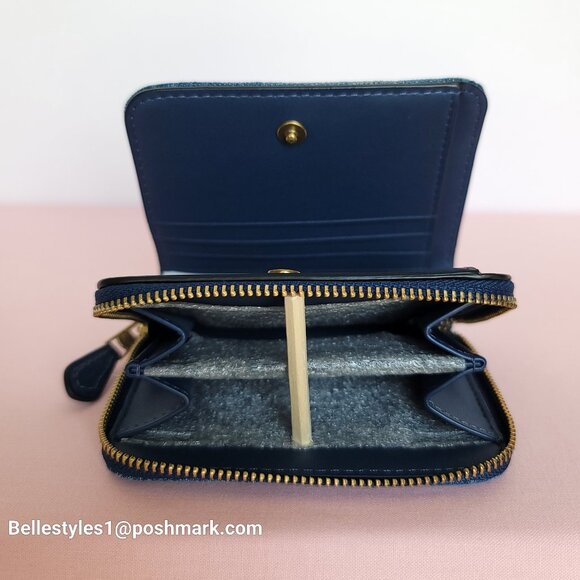 COACH Billfold Small Wallet in Denim -Deep Blue color ⭐ - Picture 13 of 16